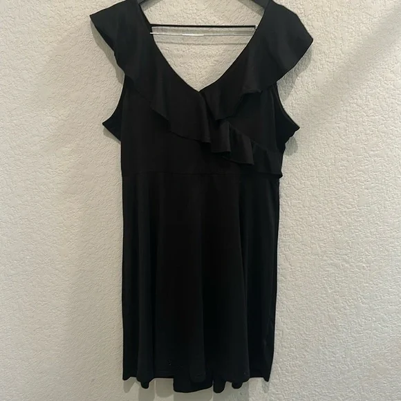 Alya XL little black lounge dress - Picture 1 of 9